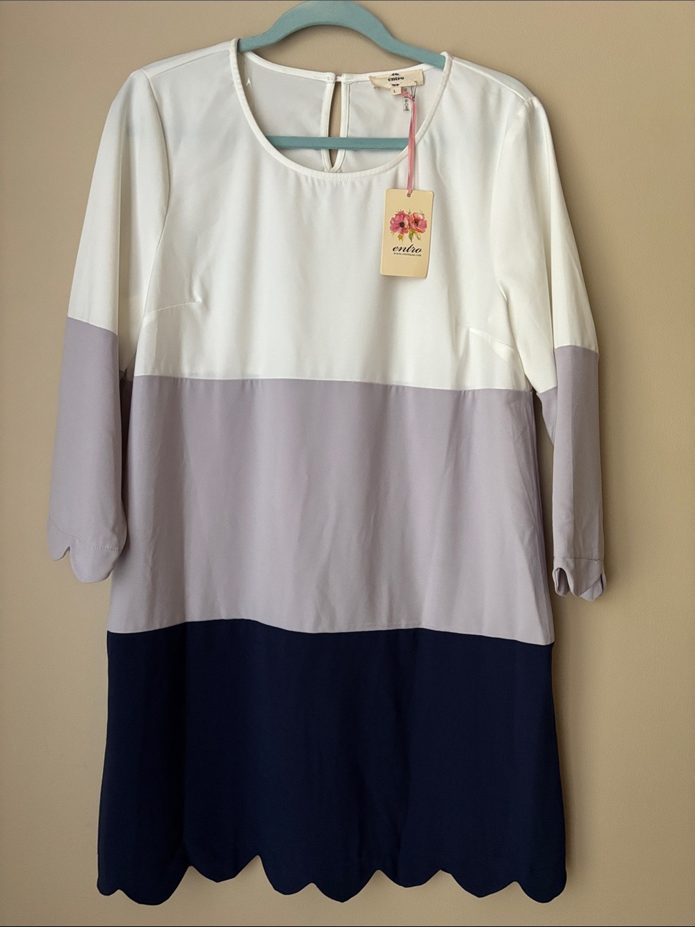 entro NWT Colorblock Scallop Hem Dress - White, Light Gray, Navy - size Large